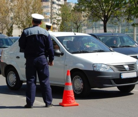 Prins la volan fără permis
